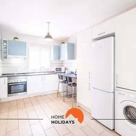 #112 Oura Flat By Holidays Appartement